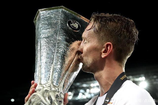 库里21分亚历山大空砍52分 勇士力克雷霆2连胜